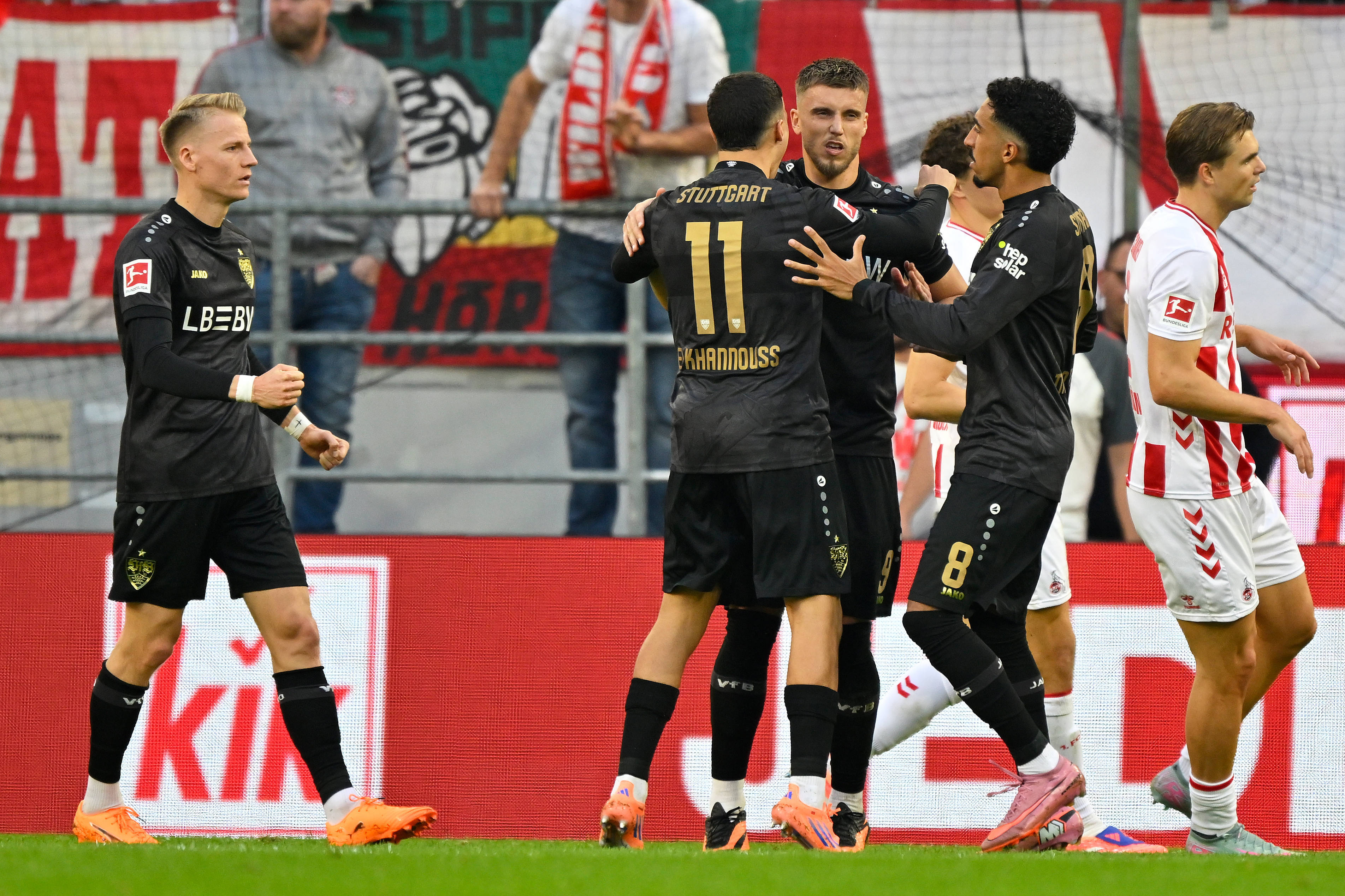 （体育）足球——德甲：斯图加特胜科隆